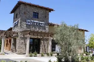 Bakersfield Eye Care Optometric Center exterior building entrance