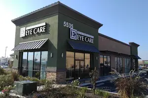 Bakersfield Eye Care Optometric Center exterior building entrance