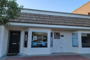 Bakersfield Eye Care Optometric Center exterior building entrance