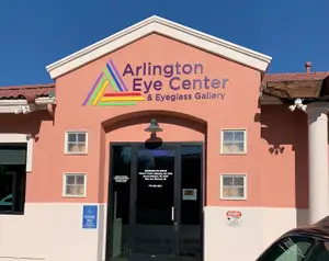 The Arlington Eye Center & Eyeglasses front entrance