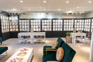 Generate concise alt text for accessibility purposes for this image.